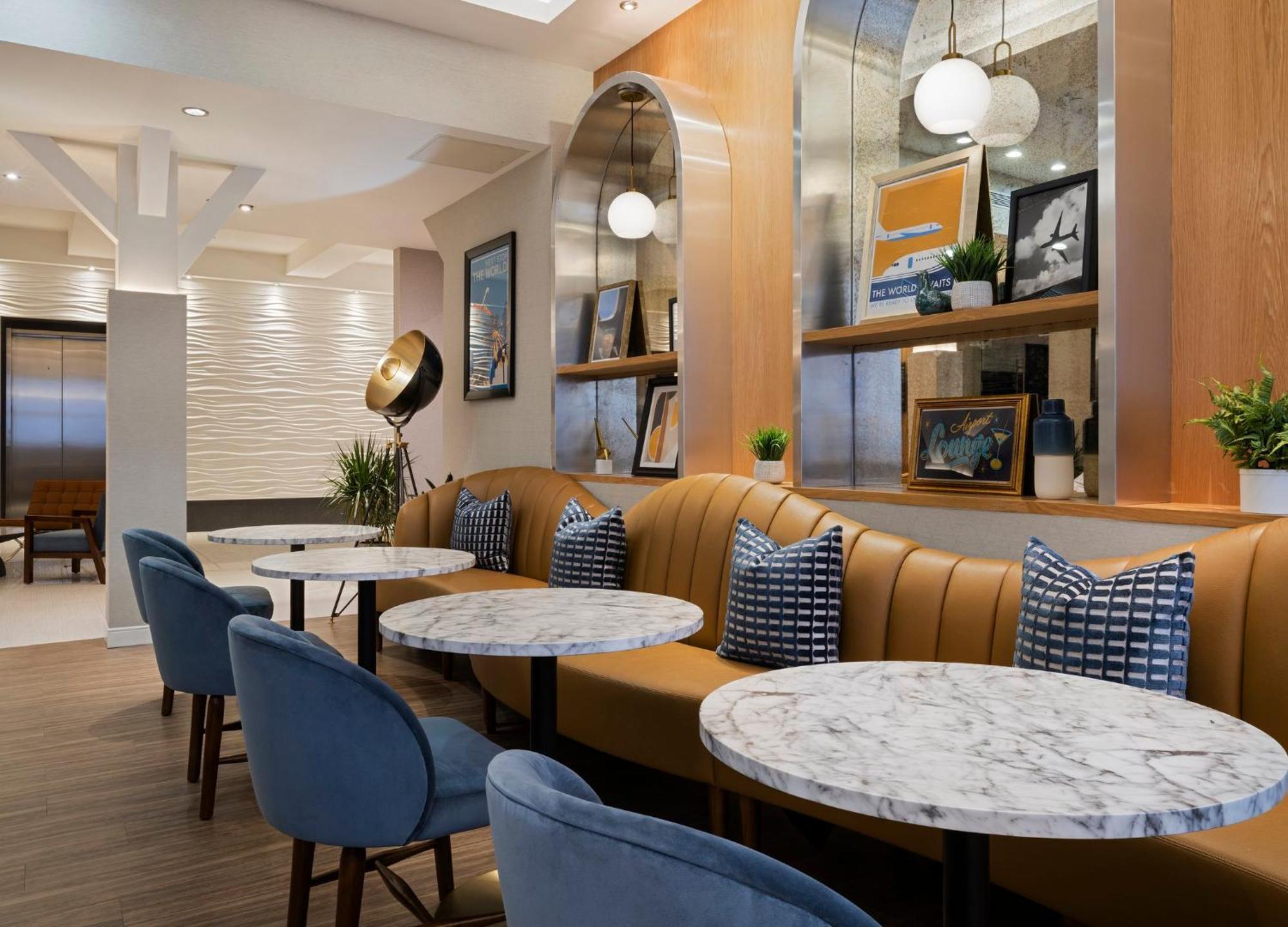 Voco Fiorello - Laguardia East By Ihg Нью-Йорк Екстер'єр фото